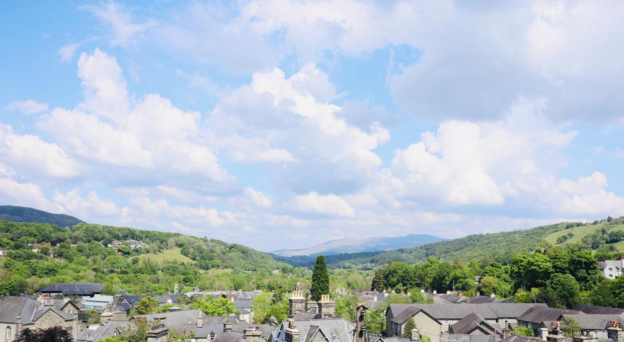 Dolgellau Grand Heights Apt Exterior photo